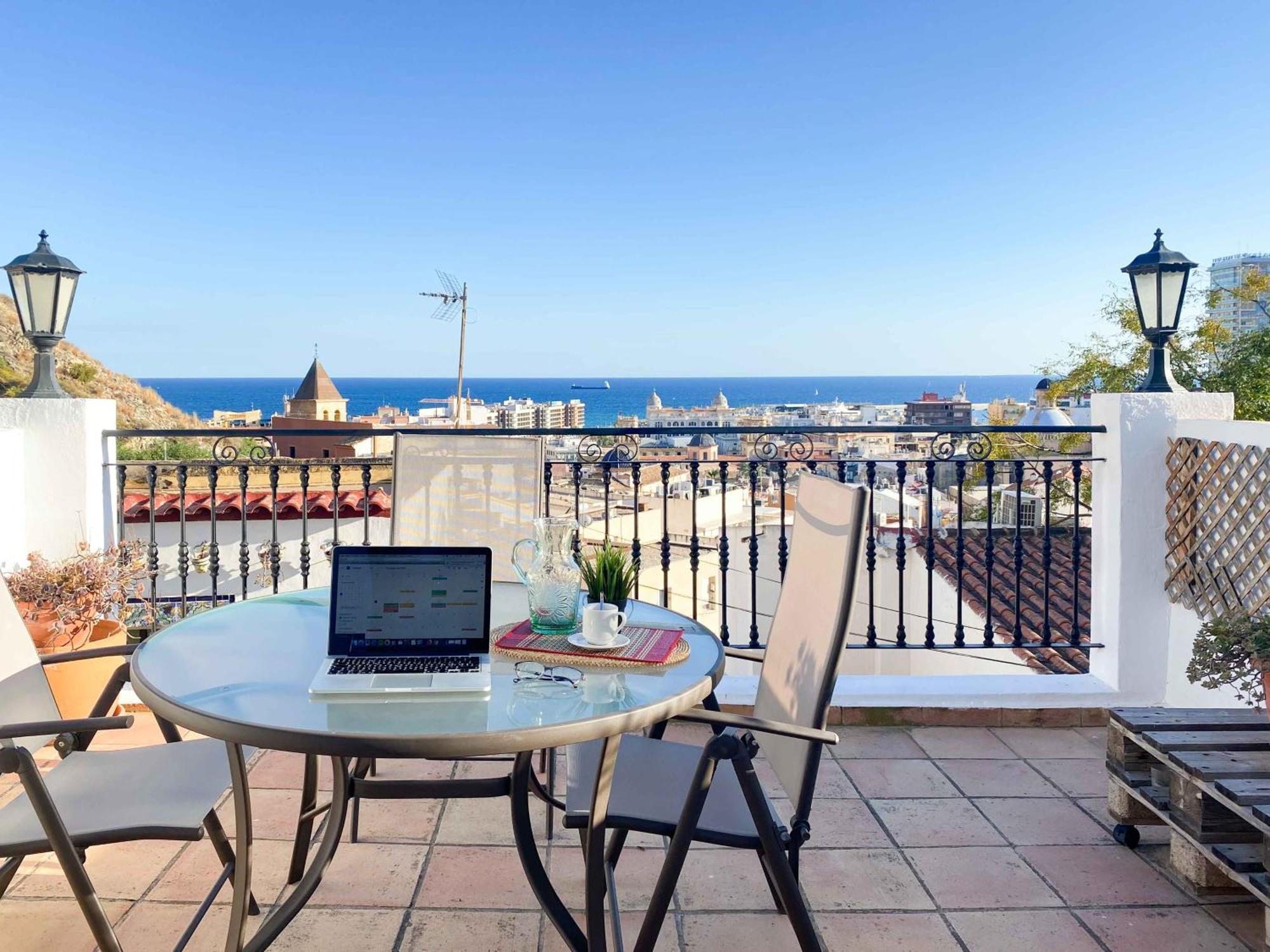 Casa Moll. Tradición y bonitas vistas de Alicante Exterior foto