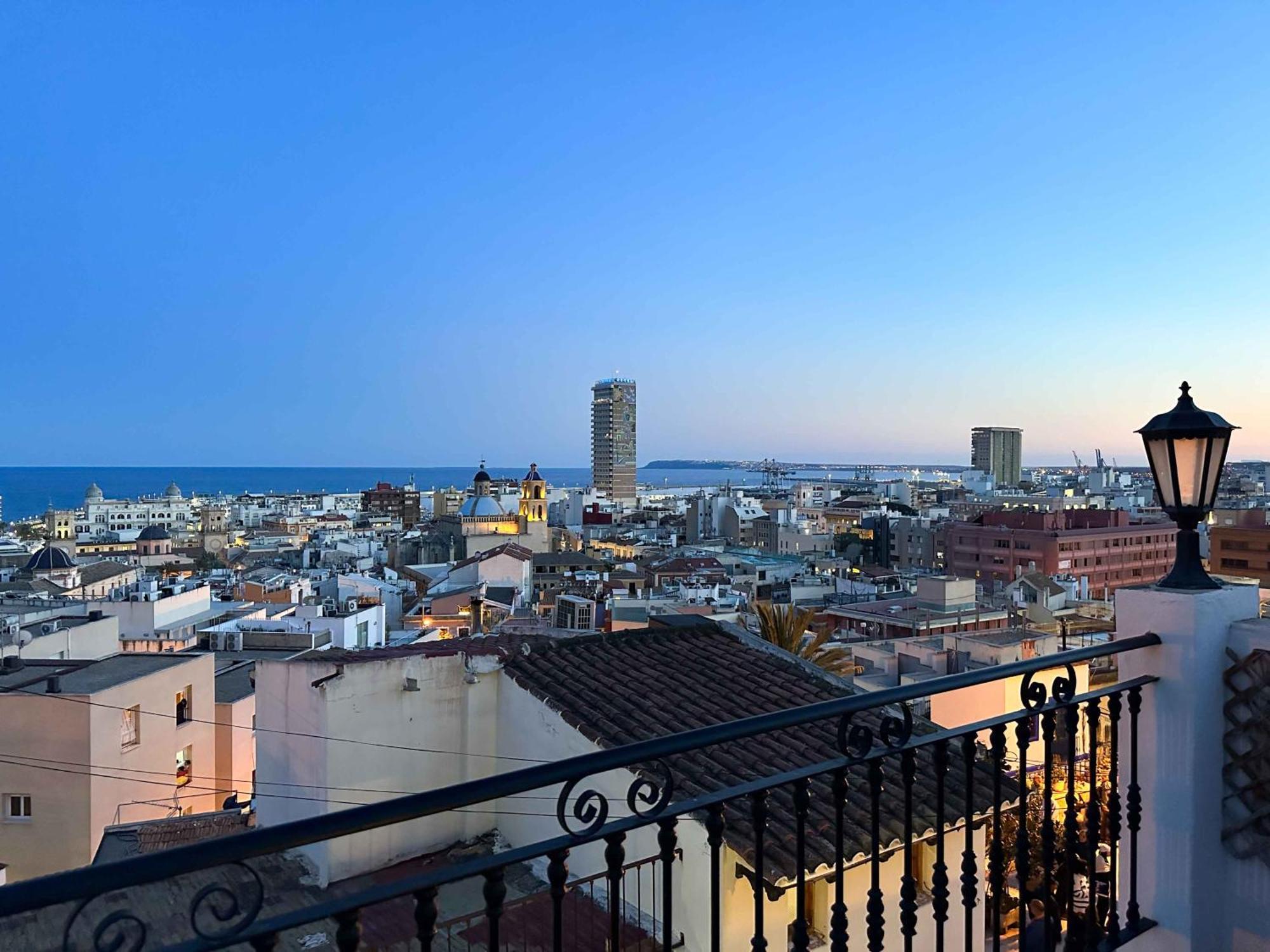 Casa Moll. Tradición y bonitas vistas de Alicante Exterior foto